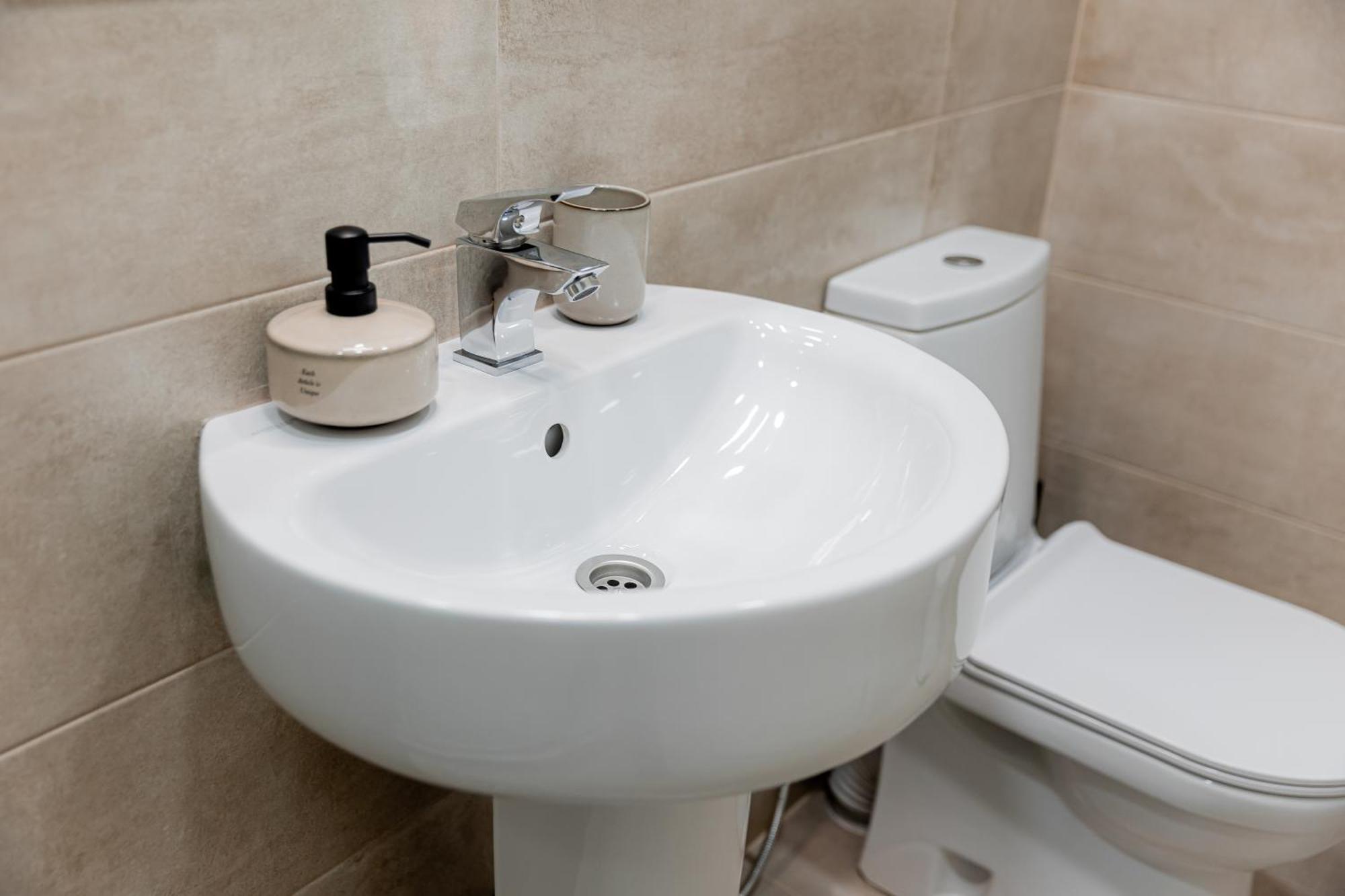 Apartment In Old Center Tbilisi